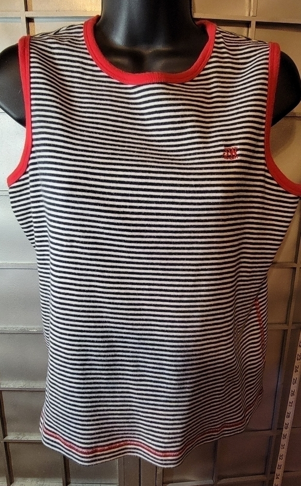 Jones Wear medium tank top